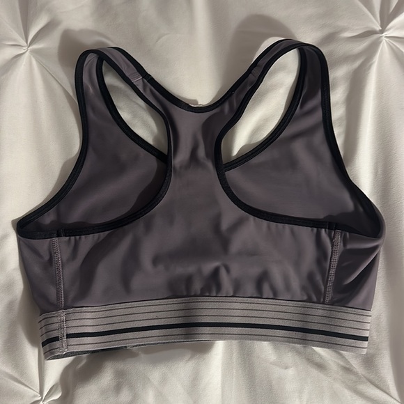 Under Armour Sports Bra - Picture 2 of 2